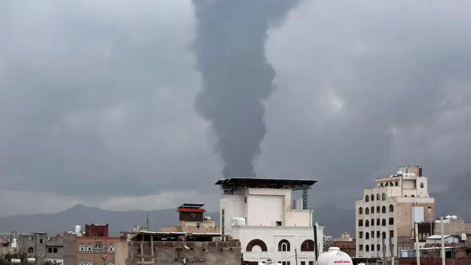 Israel-Houthi Conflict Escalates: Airstrikes on Sanaa Signal Growing Regional Tensions