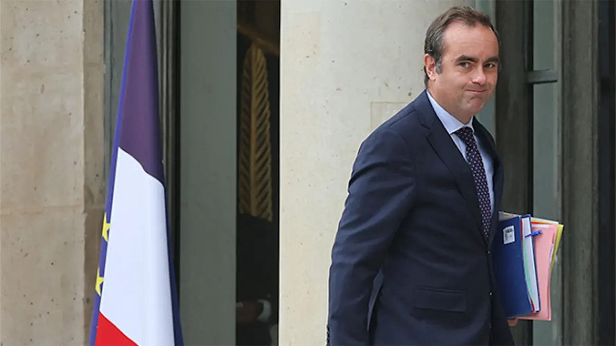 France Plunges Into New Crisis as Lecornu Resigns After 27 Days