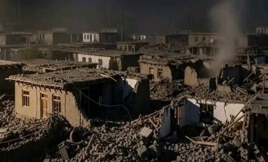 Afghanistan Earthquake Kills Hundreds as Rescue Efforts Intensify Near Pakistan Border