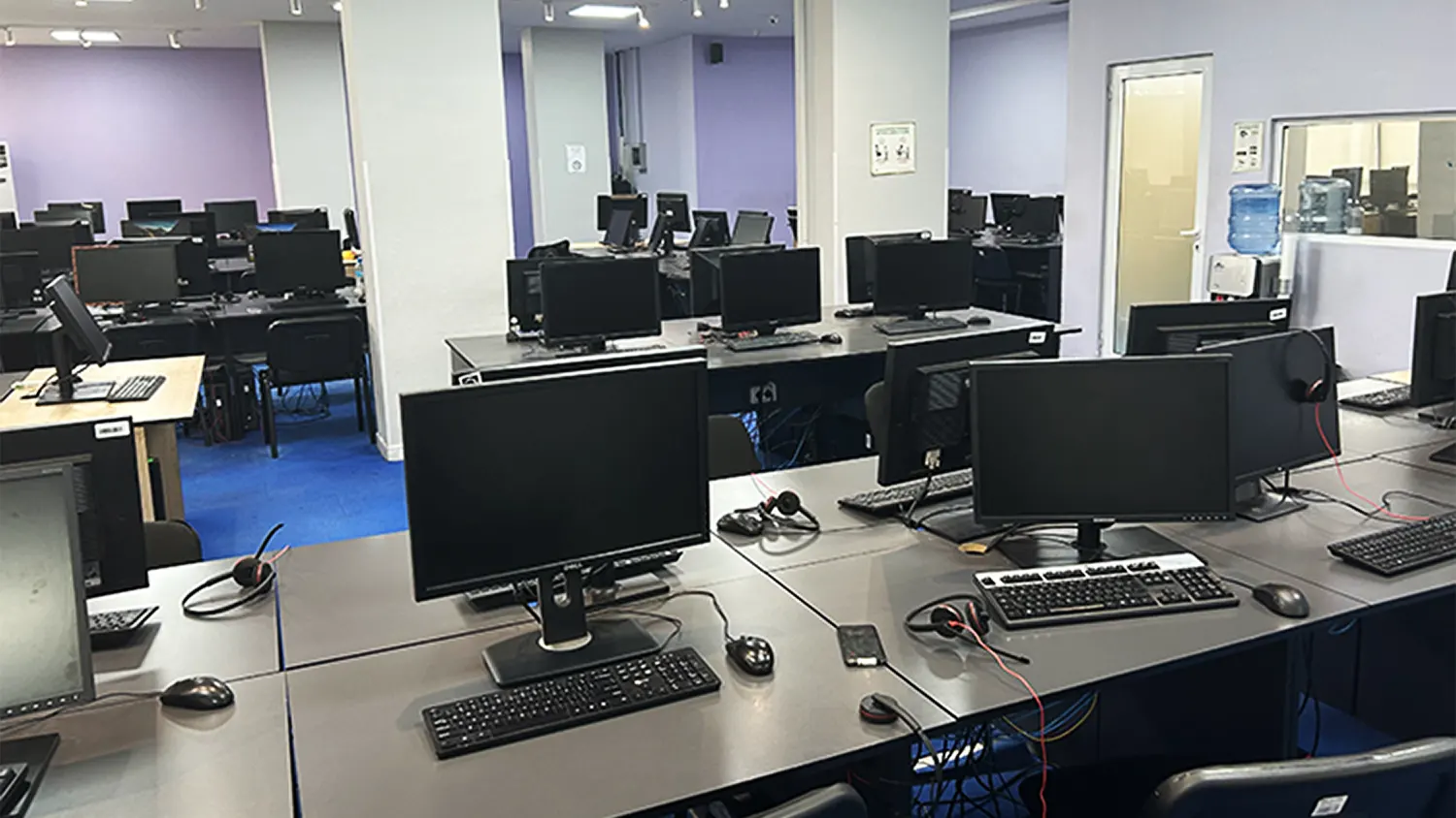 Police Raid “Tech Offices” in Tirana, Uncover €50 Million Scam Network