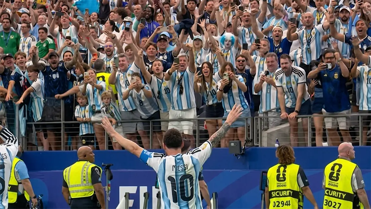 Messi Breaks World Cup Record as France and Argentina Secure Knockout Spots